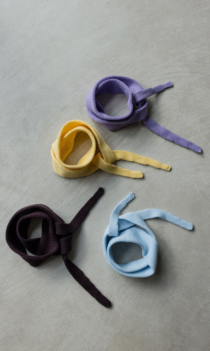 Kleiner Strickschal zum Binden Hellgelb aus Bio Baumwolle - abricot coco