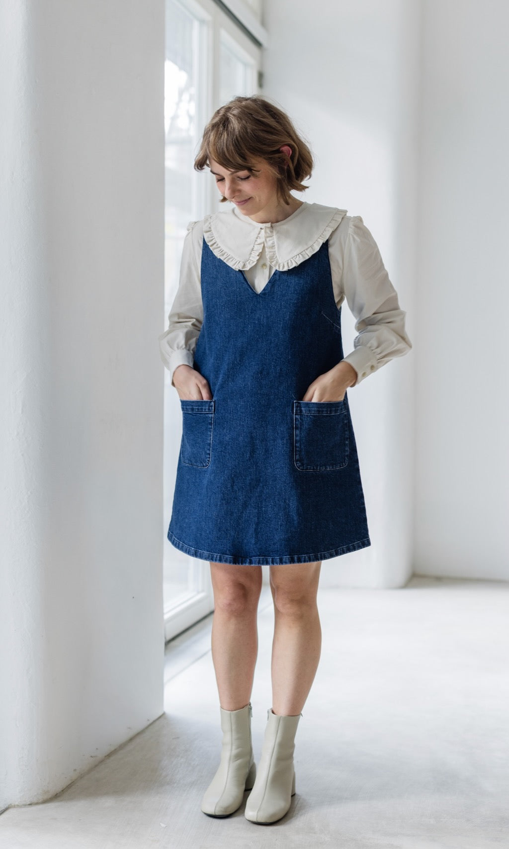 Kurzes Jeanskleid Audrey in Denim Blau aus Bio Baumwolle