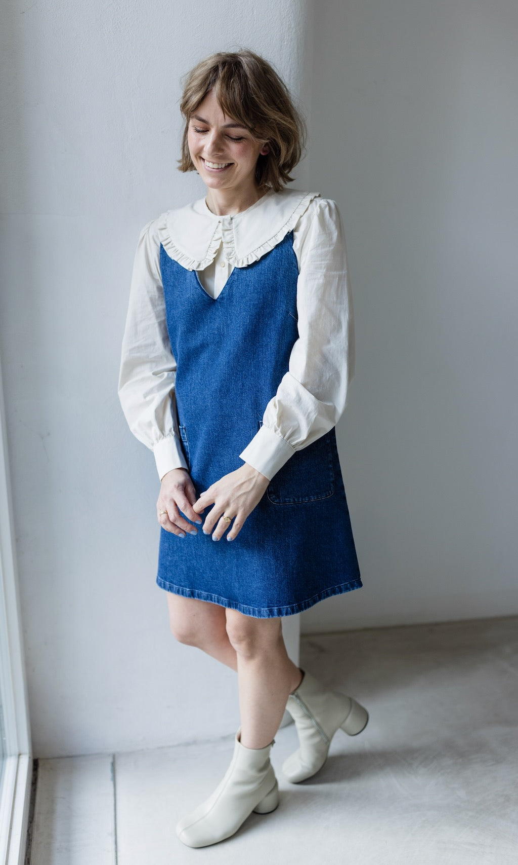 Kurzes Jeanskleid Audrey in Denim Blau aus Bio Baumwolle