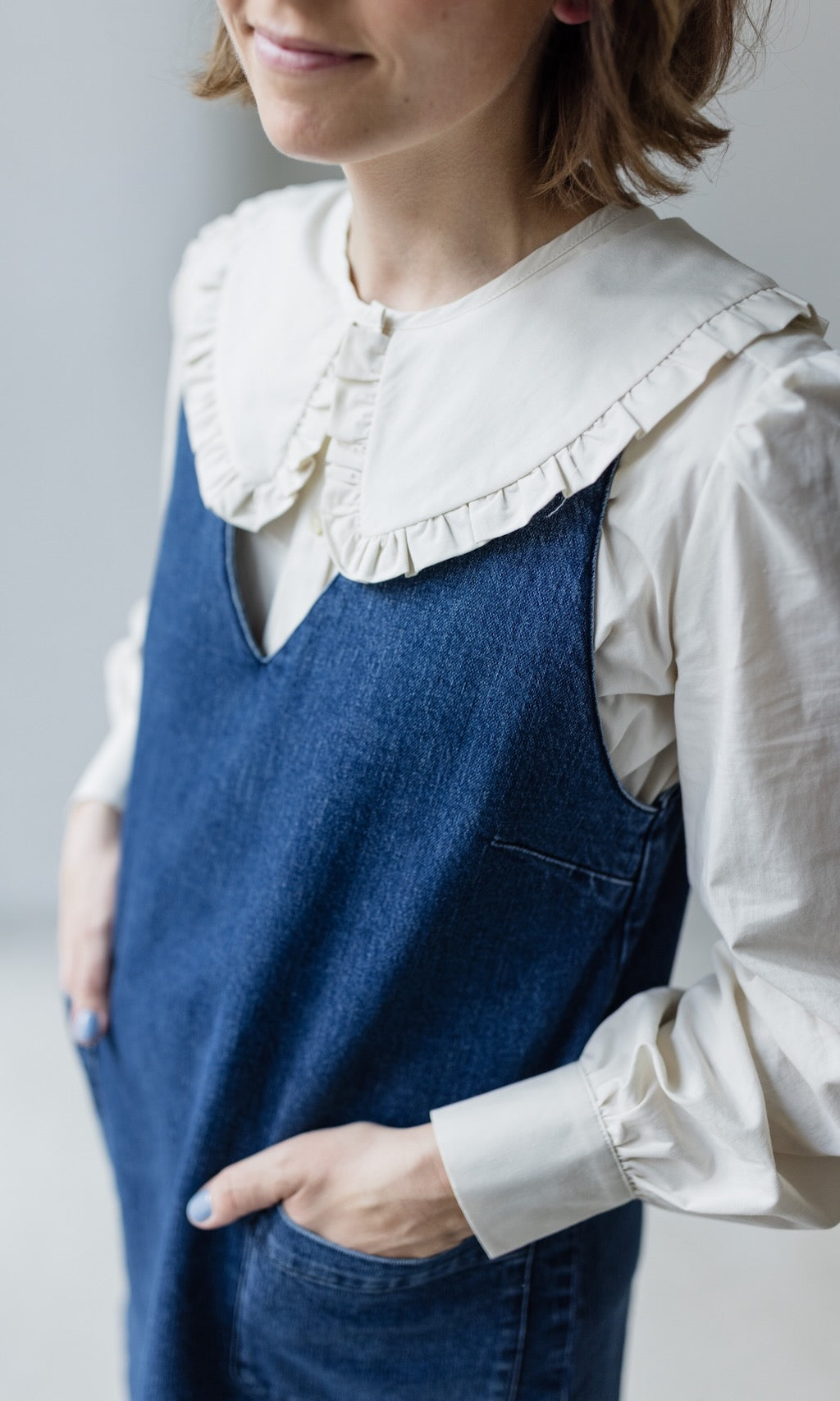 Kurzes Jeanskleid Audrey in Denim Blau aus Bio Baumwolle