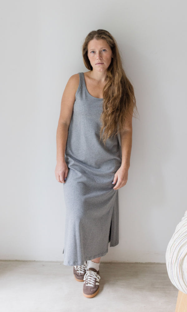 Jersey Trägerkleid mit seitlicher Stillfunktion