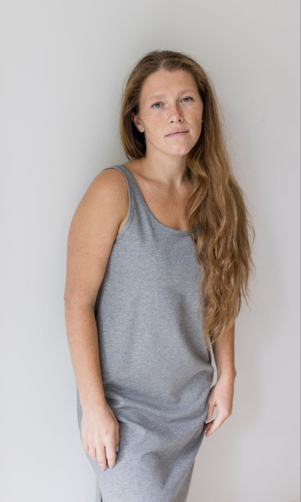 Jersey Trägerkleid mit seitlicher Stillfunktion