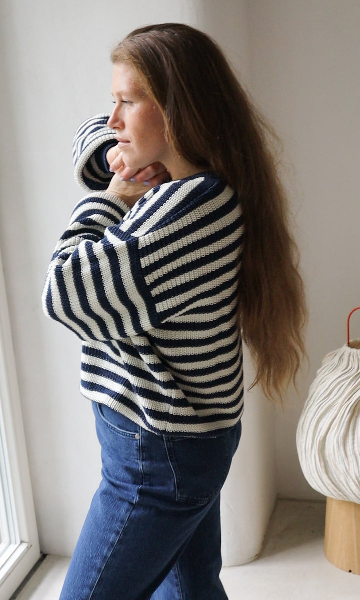 Gestreifter Strickpullover aus Bio Baumwolle