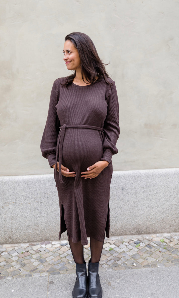 Strickkleid Jules mit seitlicher Stillfunktion